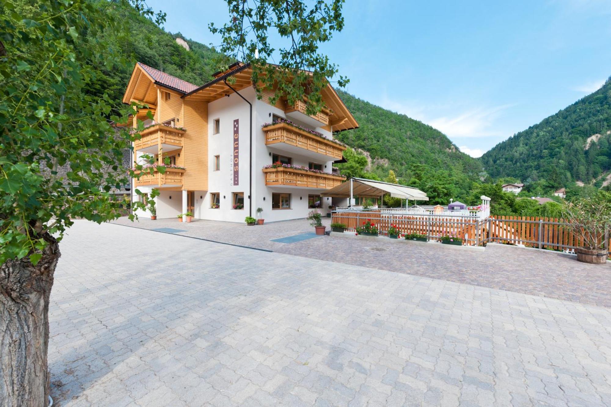 Gasthof Zur Sonne Cardano Exterior photo